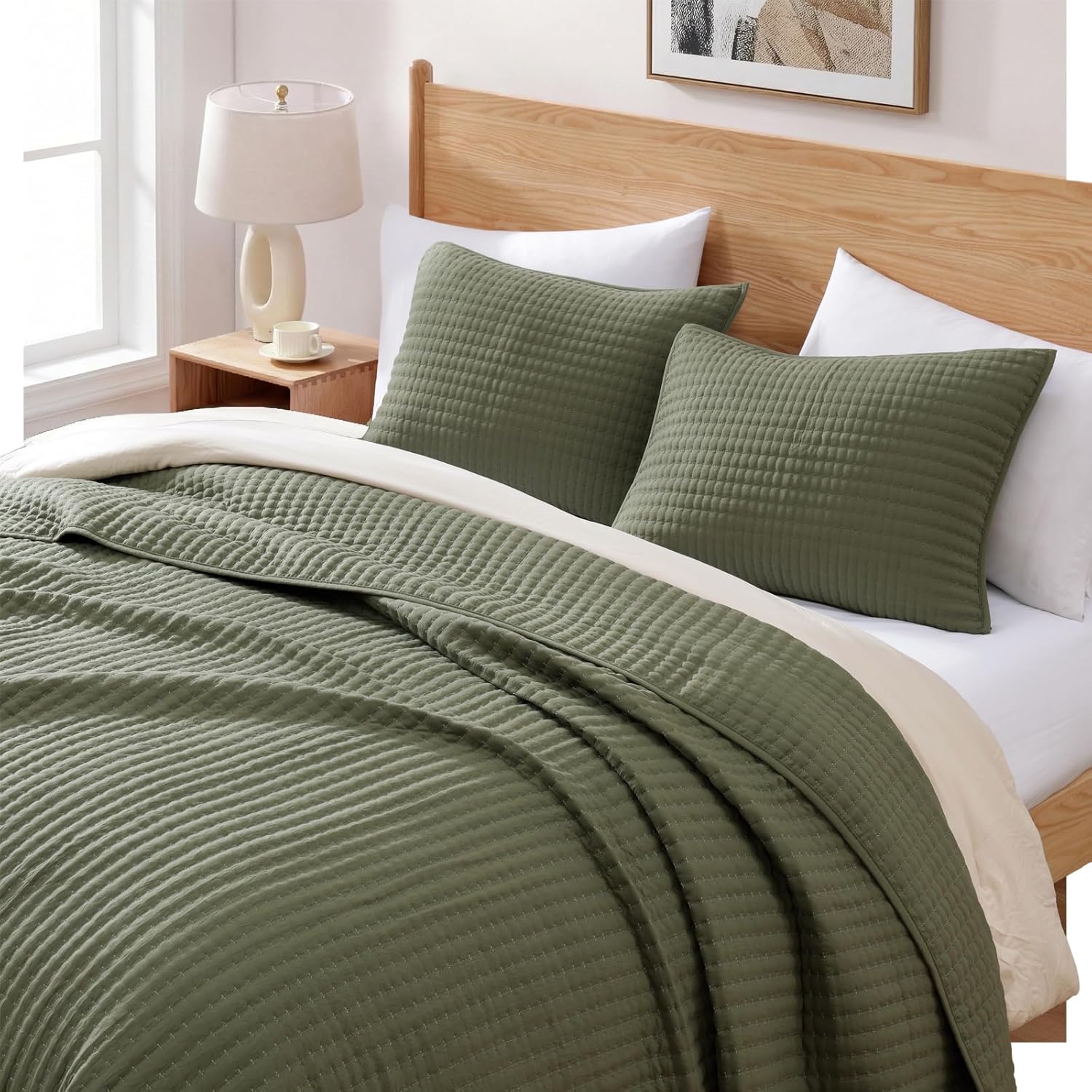 WRENSONGE Queen Quilt-3 Pieces Lightweight Bedspreads Olive Green Queen Size Quilt Bedding Set for All Seasons, Soft Summer Coverlet with 2 Pillow Shams Suitable for Bed & Couch