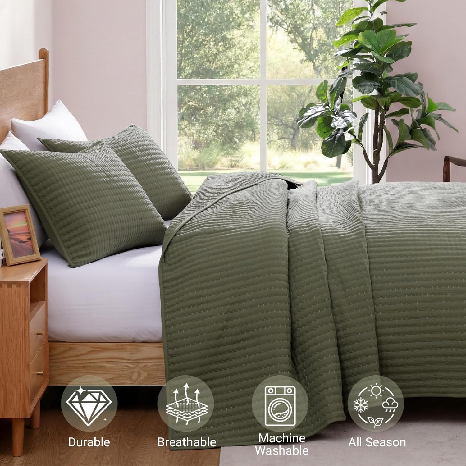 WRENSONGE Queen Quilt-3 Pieces Lightweight Bedspreads Olive Green Queen Size Quilt Bedding Set for All Seasons, Soft Summer Coverlet with 2 Pillow Shams Suitable for Bed & Couch